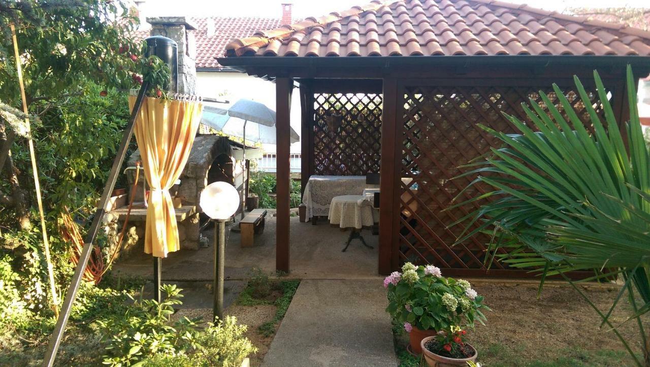 Apartments Golub Krk Town Exterior photo